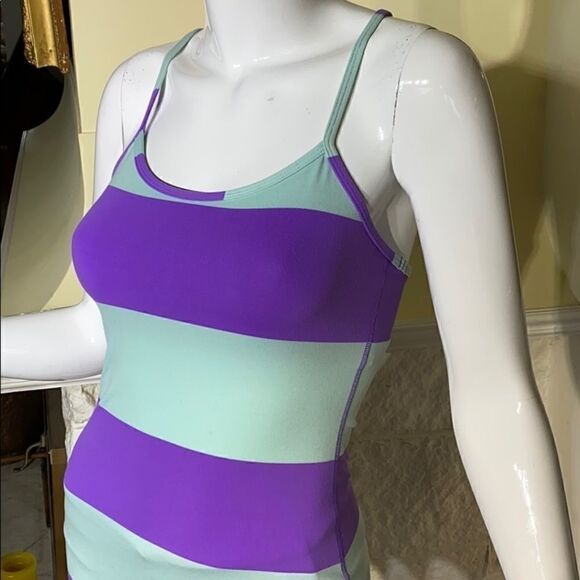 Lululemon Racer Back Fitness Running Top - Picture 5 of 12